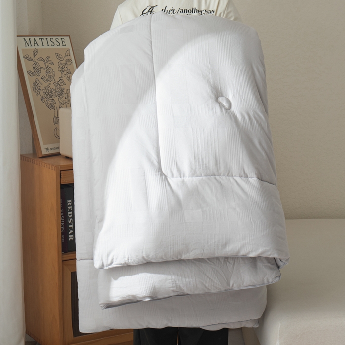 91家纺网 家纺一手货源 找家纺 鸣升家纺 2025新款四季款全棉大豆被 菽菽木兰-灰