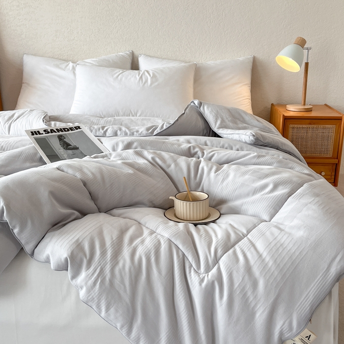 91家纺网 家纺一手货源 找家纺 鸣升家纺 2025新款四季款全棉大豆被 菽菽木兰-灰