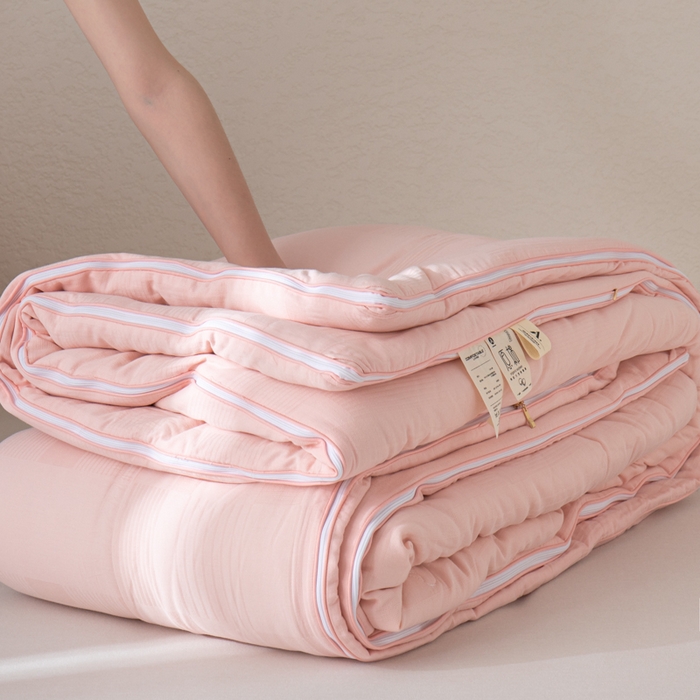 91家纺网 家纺一手货源 找家纺 鸣升家纺 2025新款全棉被子母被被子被芯四季款 菽菽木兰-粉