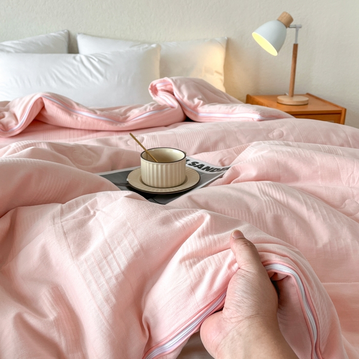 91家纺网 家纺一手货源 找家纺 鸣升家纺 2025新款全棉被子母被被子被芯四季款 菽菽木兰-粉