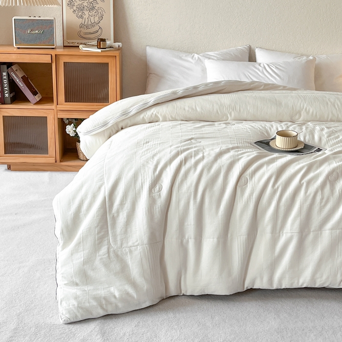 91家纺网 家纺一手货源 找家纺 鸣升家纺 2025新款全棉被子母被被子被芯四季款 菽菽木兰-白