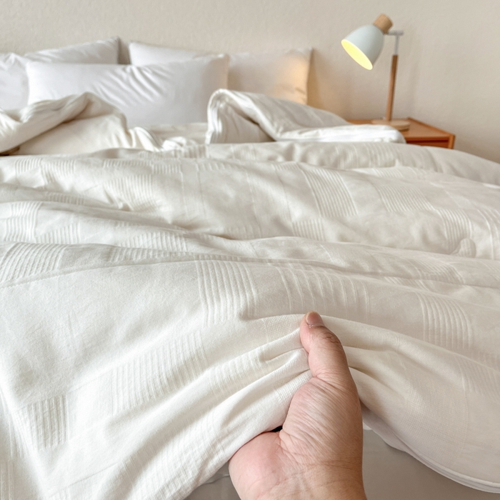 91家纺网 家纺一手货源 找家纺 鸣升家纺 2025新款全棉被子母被被子被芯四季款 菽菽木兰-白