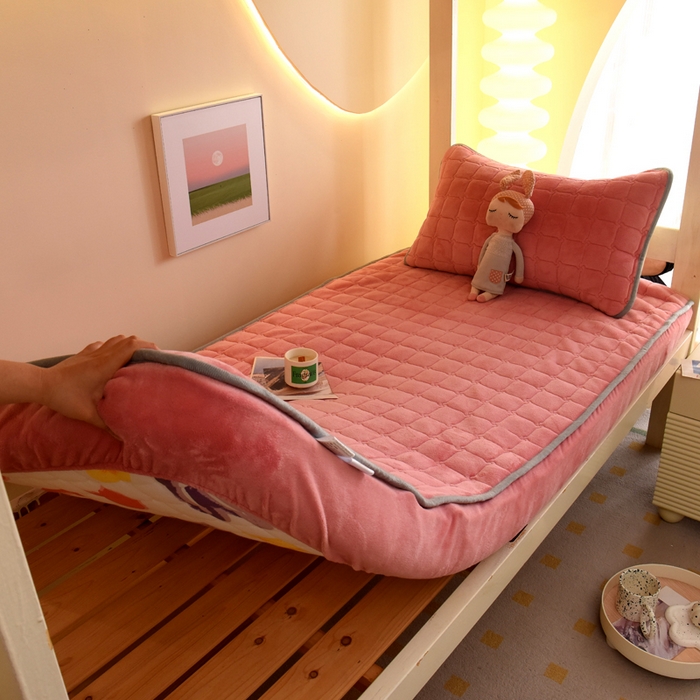 91家纺网 家纺一手货源 找家纺 （总）水妙家纺 2024新款加厚200克A类牛奶绒夹棉床笠纯色素色大学生宿舍床垫保护套学生上下铺