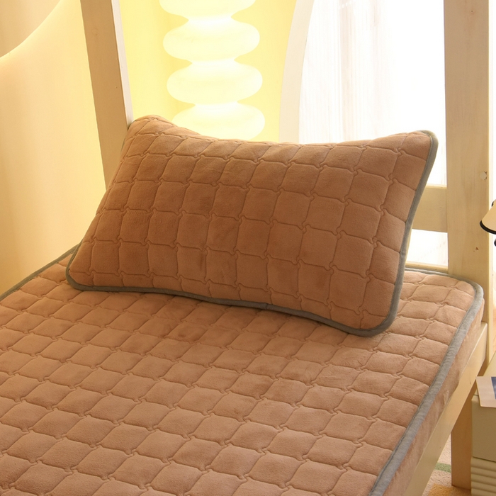 91家纺网 家纺一手货源 找家纺 水妙家纺 2024新款加厚200克A类牛奶绒夹棉床笠纯色素色大学生宿舍床垫保护套学生上下铺 扭花格-驼色