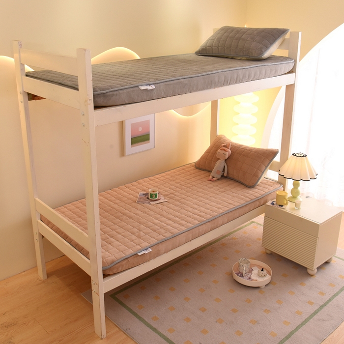 91家纺网 家纺一手货源 找家纺 水妙家纺 2024新款加厚200克A类牛奶绒夹棉床笠纯色素色大学生宿舍床垫保护套学生上下铺 扭花格-驼色