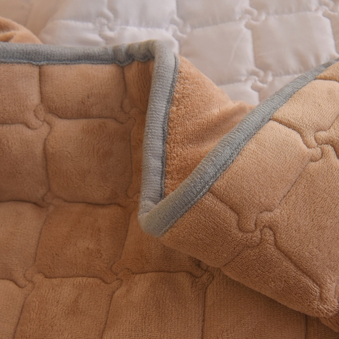 91家纺网 家纺一手货源 找家纺 水妙家纺 2024新款加厚200克A类牛奶绒夹棉床笠纯色素色大学生宿舍床垫保护套学生上下铺 扭花格-驼色