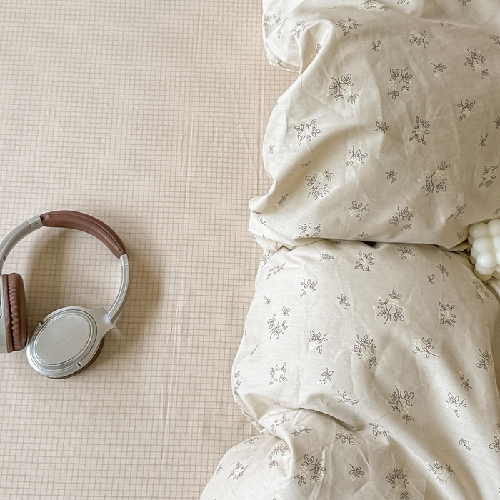 91家纺网 家纺一手货源 找家纺 芙绣家纺 2025新款A类全棉小清新印花单被套单枕套学生单品系列 赫本