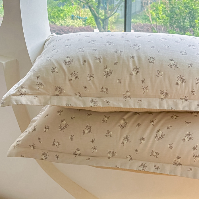 91家纺网 家纺一手货源 找家纺 芙绣家纺 2025新款A类全棉小清新印花单被套单枕套学生单品系列 赫本