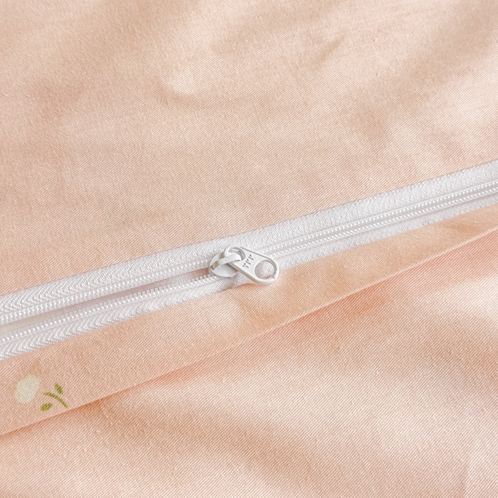 91家纺网 家纺一手货源 找家纺 芙绣家纺 2025新款A类全棉小清新印花单被套单枕套学生单品系列 桃之夭夭