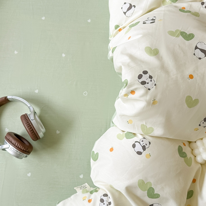 91家纺网 家纺一手货源 找家纺 芙绣家纺 2025新款A类全棉小清新印花单被套单枕套学生单品系列 熊猫盼盼