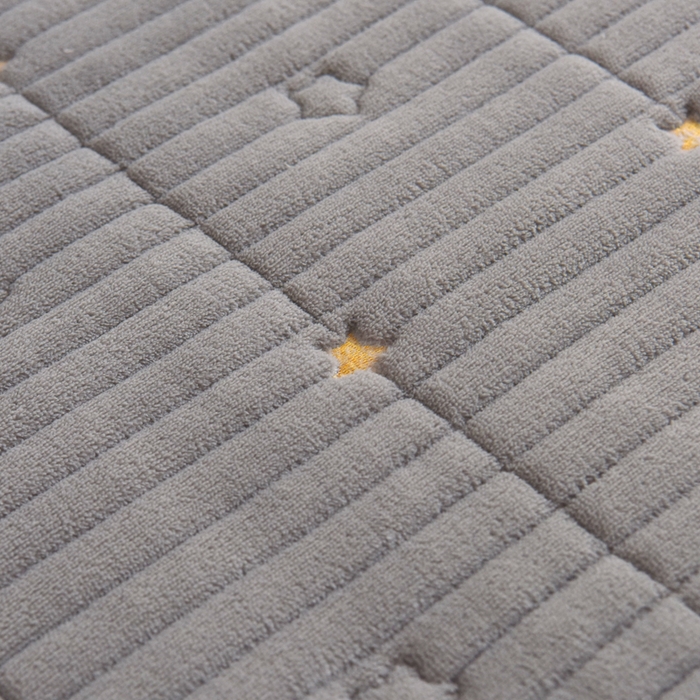 91家纺网 家纺一手货源 找家纺 水妙家纺 2024秋冬保暖200克A类牛奶绒刺绣加厚夹棉床笠三件套纯色素色床罩大床款床垫保护罩 五星之家-高级灰