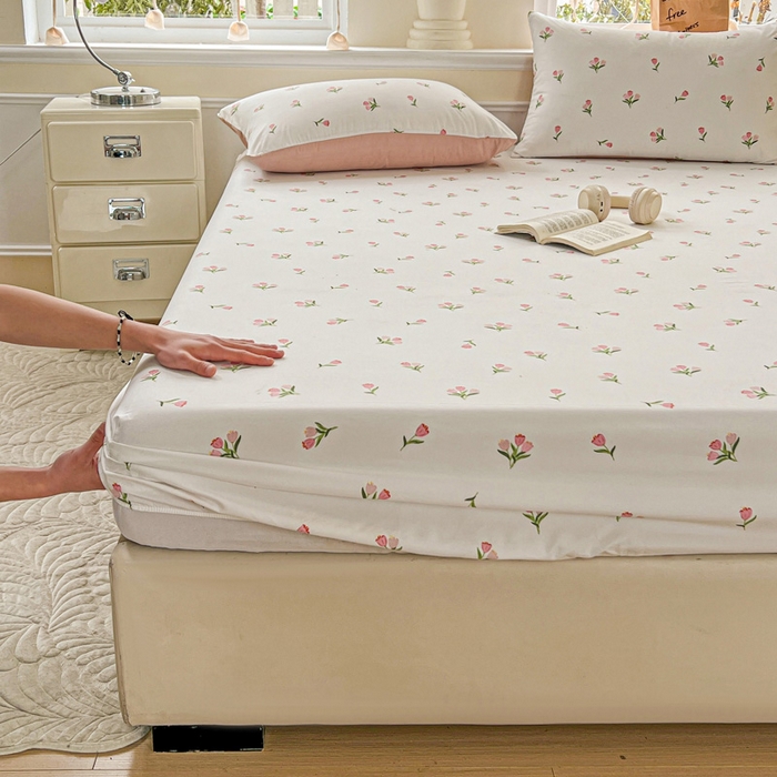 91家纺网 家纺一手货源 找家纺 朵朵家纺 2025新款超柔水洗棉云感印花单床笠床垫保护套床笠（床垫保护套可定制尺寸 ）-场景三 郁金香