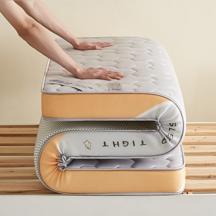 91家纺网 家纺一手货源 找家纺 水妙家纺 2025年新款牛奶丝乳胶记忆海绵床垫厚度9cm学生宿舍上下铺加密海绵床垫回弹性好 三角格灰