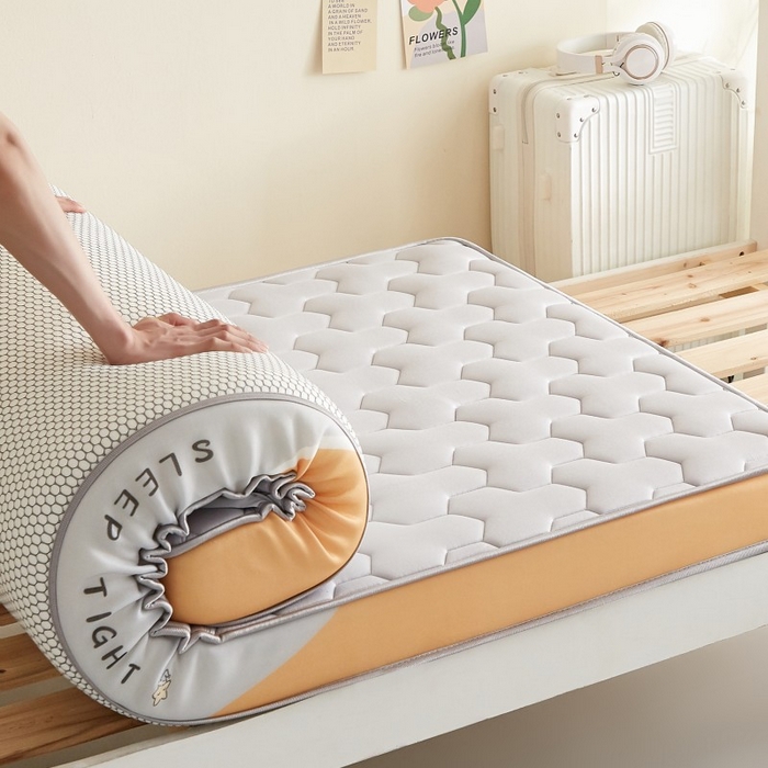 91家纺网 家纺一手货源 找家纺 水妙家纺 2025年新款牛奶丝乳胶记忆海绵床垫厚度9cm学生宿舍上下铺加密海绵床垫回弹性好 三角格灰