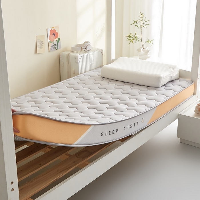 91家纺网 家纺一手货源 找家纺 水妙家纺 2025年新款牛奶丝乳胶记忆海绵床垫厚度9cm学生宿舍上下铺加密海绵床垫回弹性好 三角格灰