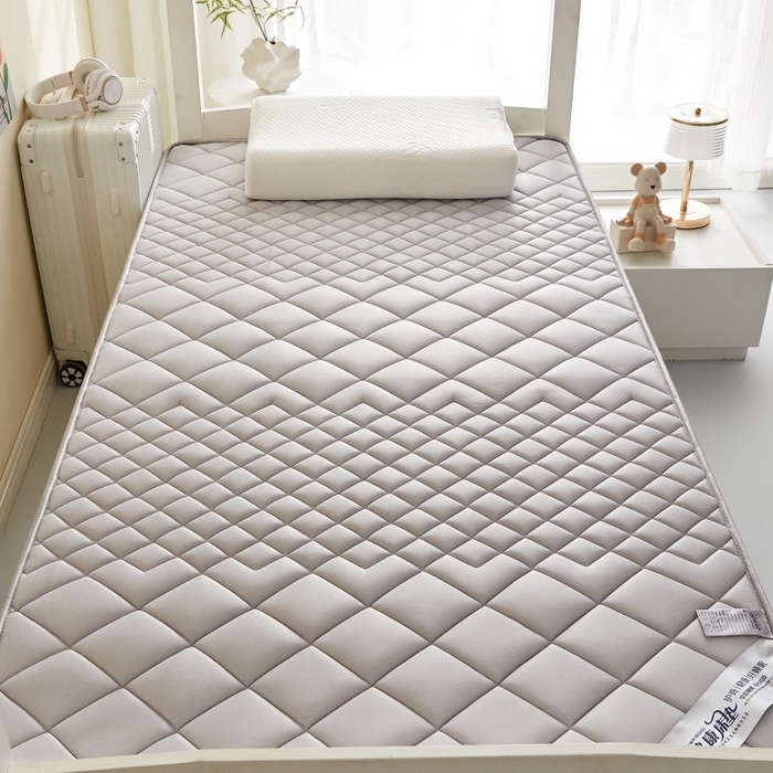91家纺网 家纺一手货源 找家纺 水妙家纺 2025年新款牛奶丝乳胶记忆海绵床垫厚度9cm学生宿舍上下铺加密海绵床垫回弹性好 菱形格灰