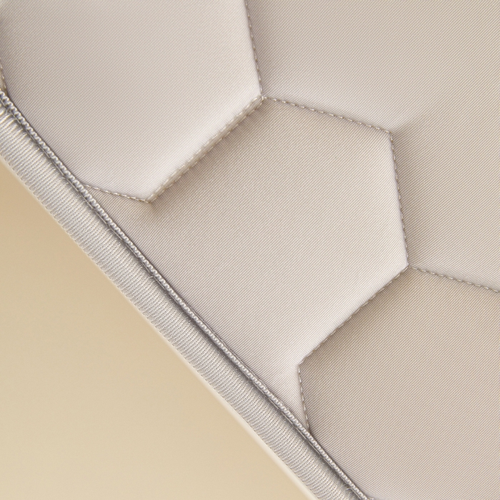 91家纺网 家纺一手货源 找家纺 水妙家纺 2025新款高密度乳胶记忆海绵床垫厚度9cm回弹性好家用海绵床垫 三角格灰