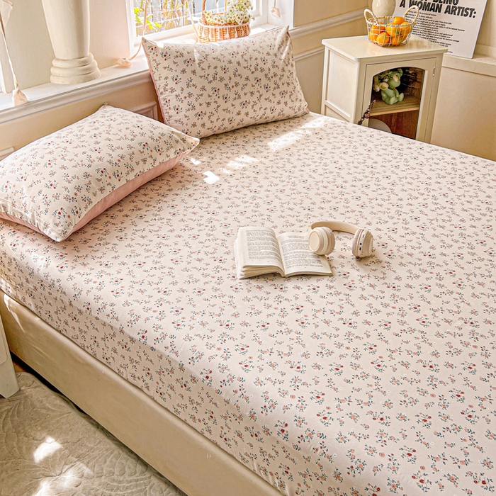 91家纺网 家纺一手货源 找家纺 朵朵家纺 2025新款超柔水洗棉云感印花单床笠床垫保护套床笠（床垫保护套可定制尺寸 ）-场景三 忘忧草