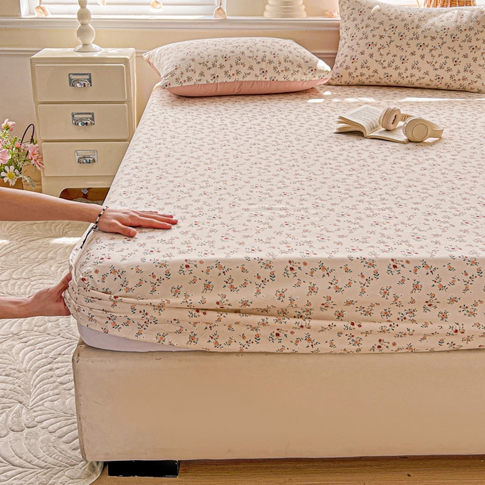 91家纺网 家纺一手货源 找家纺 朵朵家纺 2025新款超柔水洗棉云感印花单床笠床垫保护套床笠（床垫保护套可定制尺寸 ）-场景三 忘忧草