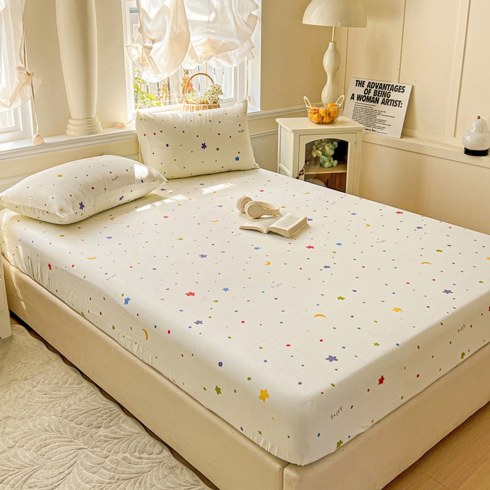 91家纺网 家纺一手货源 找家纺 朵朵家纺 2025新款超柔水洗棉云感印花单床笠床垫保护套床笠（床垫保护套可定制尺寸 ）-场景三 星月