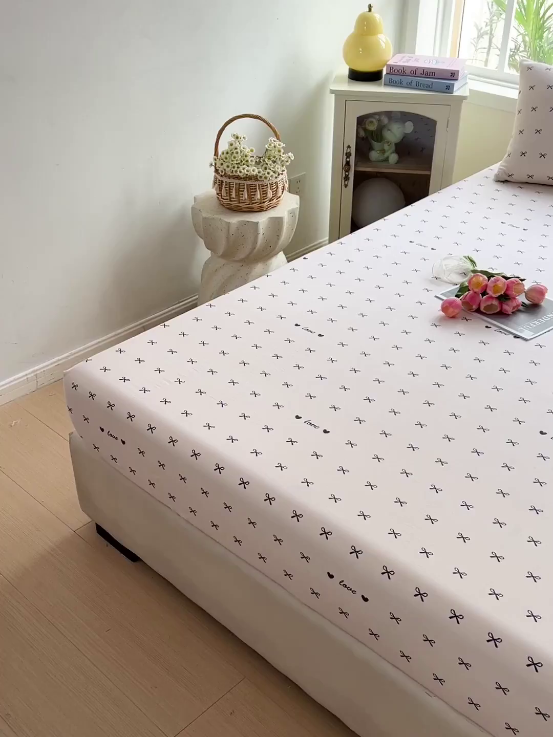 91家纺网 家纺一手货源 找家纺 朵朵家纺 2025新款超柔水洗棉云感印花单床笠床垫保护套床笠（床垫保护套可定制尺寸 ）-场景二 蝴蝶结