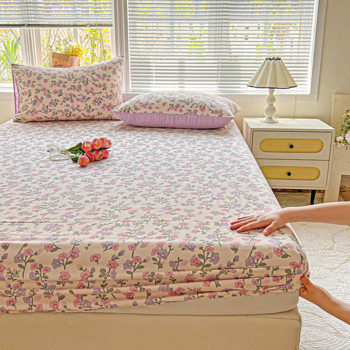 91家纺网 家纺一手货源 找家纺 朵朵家纺 2025新款超柔水洗棉云感印花单床笠床垫保护套床笠（床垫保护套可定制尺寸 ）-场景二 花开满树