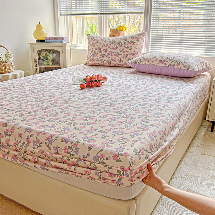 91家纺网 家纺一手货源 找家纺 朵朵家纺 2025新款超柔水洗棉云感印花单床笠床垫保护套床笠（床垫保护套可定制尺寸 ）-场景二 花开满树