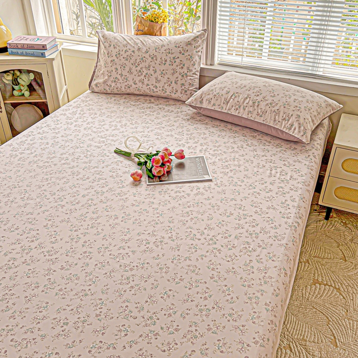 91家纺网 家纺一手货源 找家纺 朵朵家纺 2025新款超柔水洗棉云感印花单床笠床垫保护套床笠（床垫保护套可定制尺寸 ）-场景二 花梦