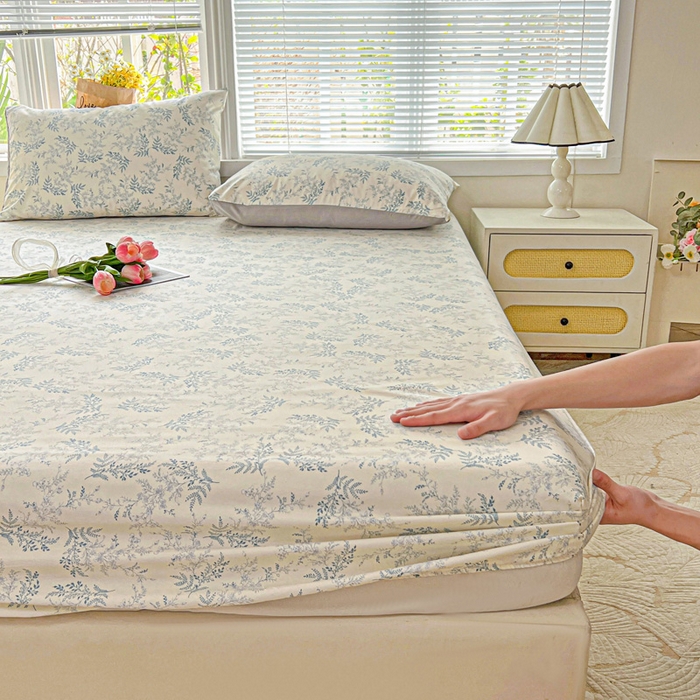 91家纺网 家纺一手货源 找家纺 朵朵家纺 2025新款超柔水洗棉云感印花单床笠床垫保护套床笠（床垫保护套可定制尺寸 ）-场景二 蓝颜
