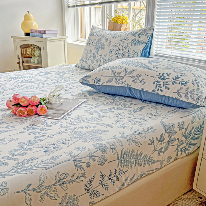91家纺网 家纺一手货源 找家纺 朵朵家纺 2025新款超柔水洗棉云感印花单床笠床垫保护套床笠（床垫保护套可定制尺寸 ）-场景二 恋爱季节