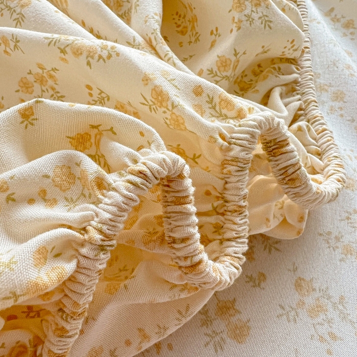 91家纺网 家纺一手货源 找家纺 朵朵家纺 2025新款超柔水洗棉云感印花单床笠床垫保护套床笠（床垫保护套可定制尺寸 ）-场景二 浅香