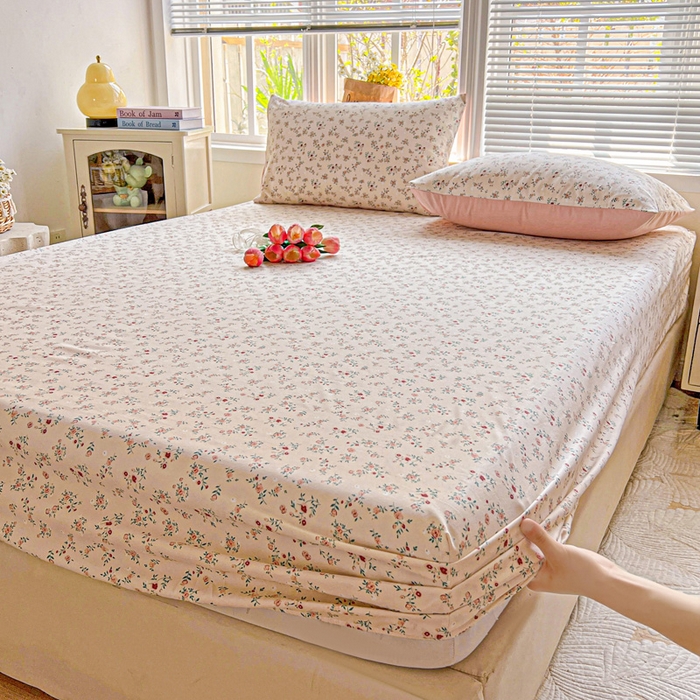 91家纺网 家纺一手货源 找家纺 朵朵家纺 2025新款超柔水洗棉云感印花单床笠床垫保护套床笠（床垫保护套可定制尺寸 ）-场景二 忘忧草
