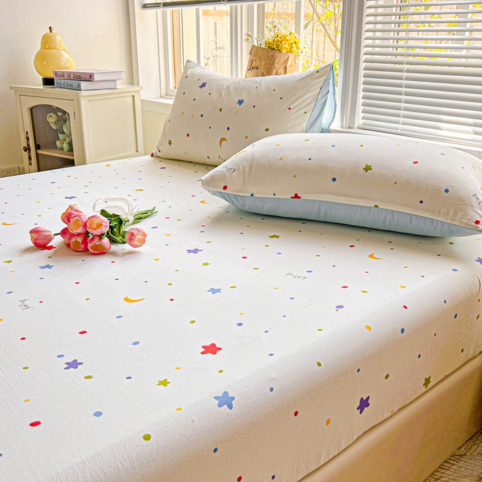 91家纺网 家纺一手货源 找家纺 朵朵家纺 2025新款超柔水洗棉云感印花单床笠床垫保护套床笠（床垫保护套可定制尺寸 ）-场景二 星月