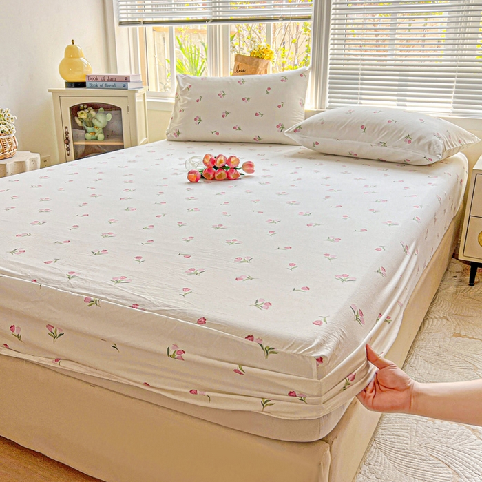 91家纺网 家纺一手货源 找家纺 朵朵家纺 2025新款超柔水洗棉云感印花单床笠床垫保护套床笠（床垫保护套可定制尺寸 ）-场景二 郁金香