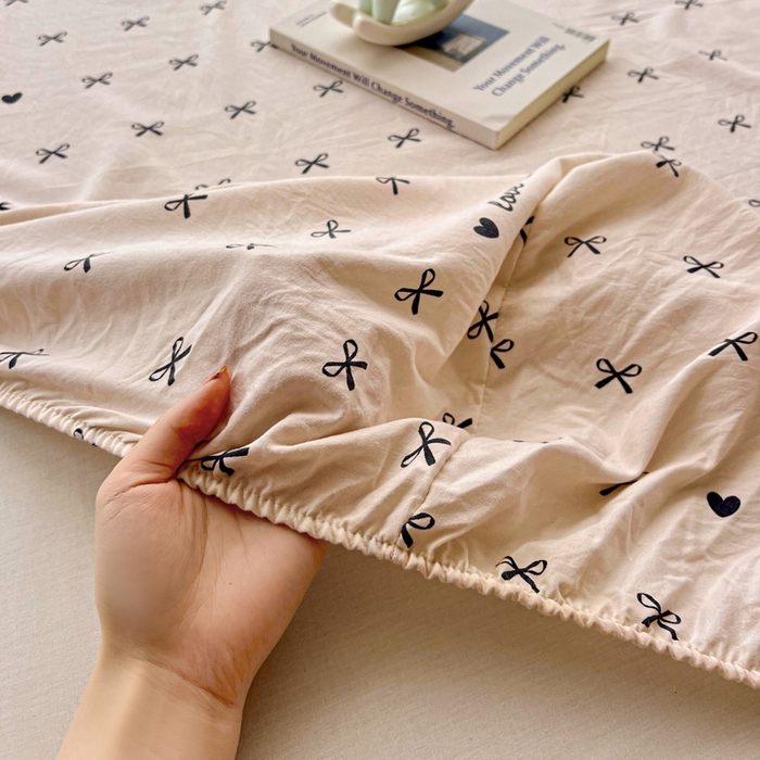 91家纺网 家纺一手货源 找家纺 朵朵家纺 2025新款超柔水洗棉云感印花单床笠床垫保护套床笠（床垫保护套可定制尺寸 ）-场景一 蝴蝶结