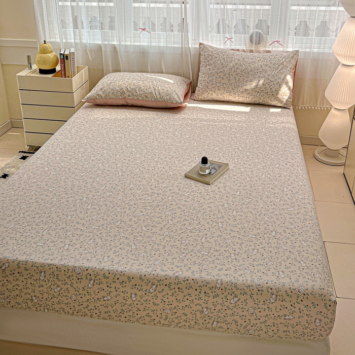 91家纺网 家纺一手货源 找家纺 朵朵家纺 2025新款超柔水洗棉云感印花单床笠床垫保护套床笠（床垫保护套可定制尺寸 ）-场景一 花丛兔