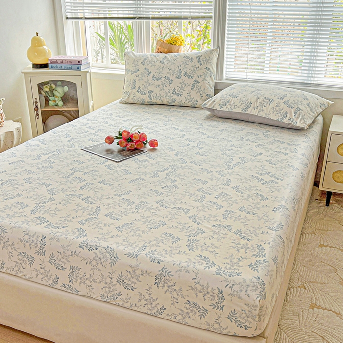 91家纺网 家纺一手货源 找家纺 朵朵家纺 2025新款超柔水洗棉云感印花单床笠床垫保护套床笠（床垫保护套可定制尺寸 ）-场景一 蓝颜