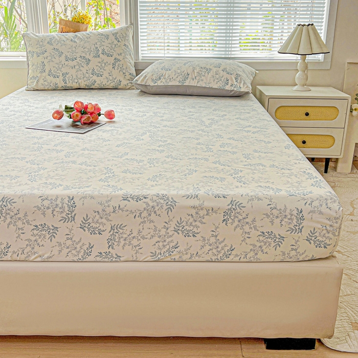 91家纺网 家纺一手货源 找家纺 朵朵家纺 2025新款超柔水洗棉云感印花单床笠床垫保护套床笠（床垫保护套可定制尺寸 ）-场景一 蓝颜