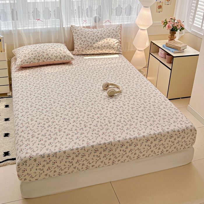 91家纺网 家纺一手货源 找家纺 朵朵家纺 2025新款超柔水洗棉云感印花单床笠床垫保护套床笠（床垫保护套可定制尺寸 ）-场景一 忘忧草