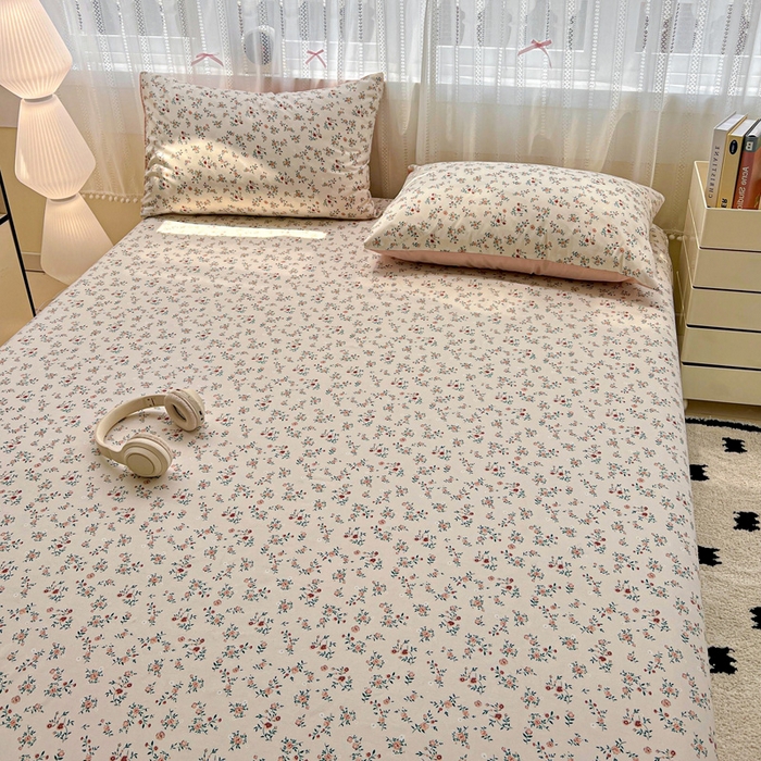 91家纺网 家纺一手货源 找家纺 朵朵家纺 2025新款超柔水洗棉云感印花单床笠床垫保护套床笠（床垫保护套可定制尺寸 ）-场景一 忘忧草