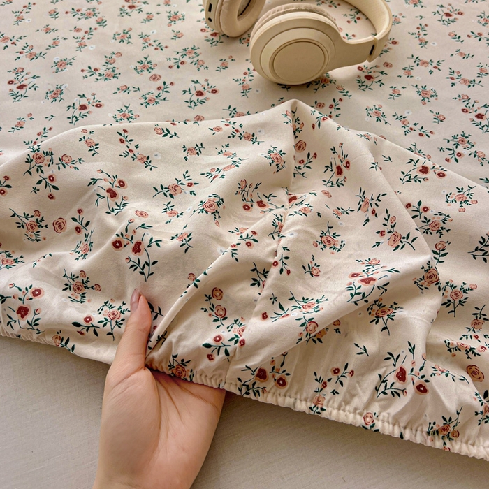 91家纺网 家纺一手货源 找家纺 朵朵家纺 2025新款超柔水洗棉云感印花单床笠床垫保护套床笠（床垫保护套可定制尺寸 ）-场景一 忘忧草