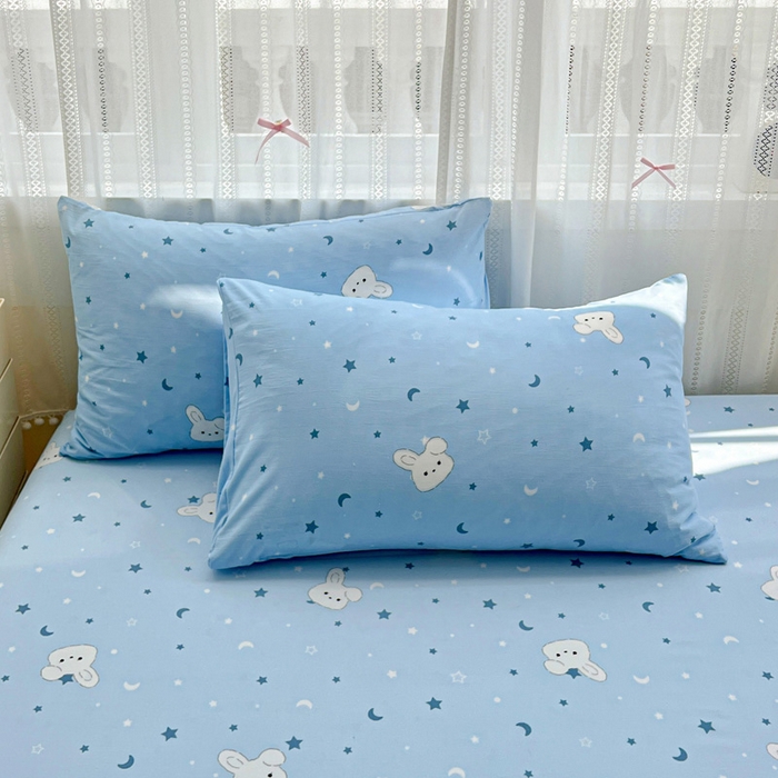 91家纺网 家纺一手货源 找家纺 朵朵家纺 2025新款超柔水洗棉云感印花单床笠床垫保护套床笠（床垫保护套可定制尺寸 ）-场景一 星空兔