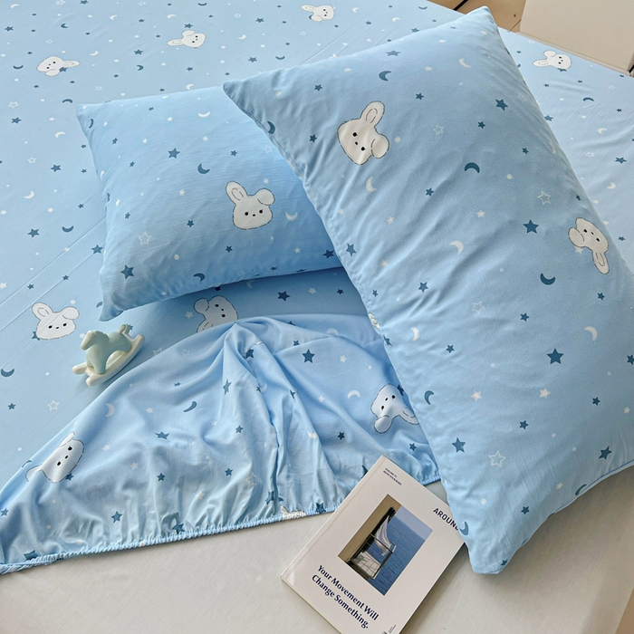 91家纺网 家纺一手货源 找家纺 朵朵家纺 2025新款超柔水洗棉云感印花单床笠床垫保护套床笠（床垫保护套可定制尺寸 ）-场景一 星空兔