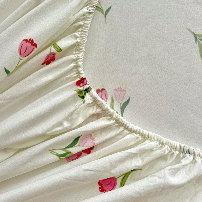 91家纺网 家纺一手货源 找家纺 朵朵家纺 2025新款超柔水洗棉云感印花单床笠床垫保护套床笠（床垫保护套可定制尺寸 ）-场景一 郁金香