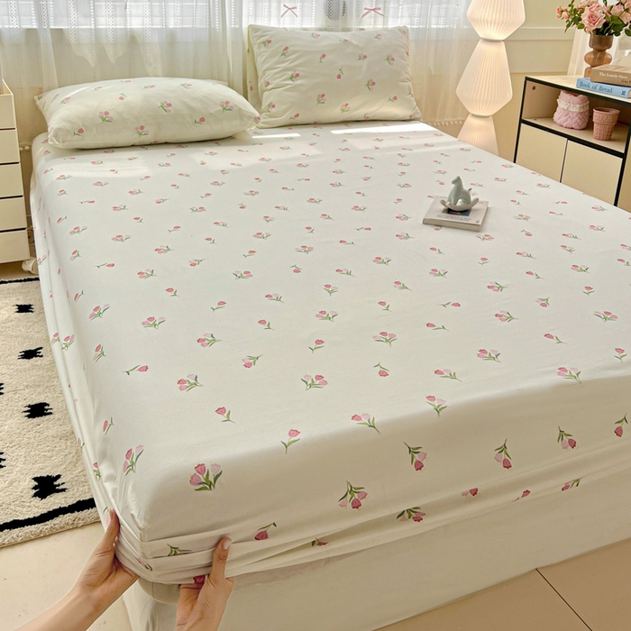 91家纺网 家纺一手货源 找家纺 朵朵家纺 2025新款超柔水洗棉云感印花单床笠床垫保护套床笠（床垫保护套可定制尺寸 ）-场景一 郁金香