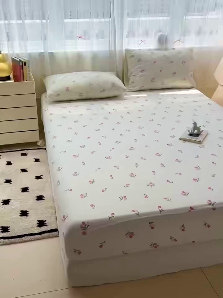 91家纺网 家纺一手货源 找家纺 朵朵家纺 2025新款超柔水洗棉云感印花单床笠床垫保护套床笠（床垫保护套可定制尺寸 ）-场景一 郁金香