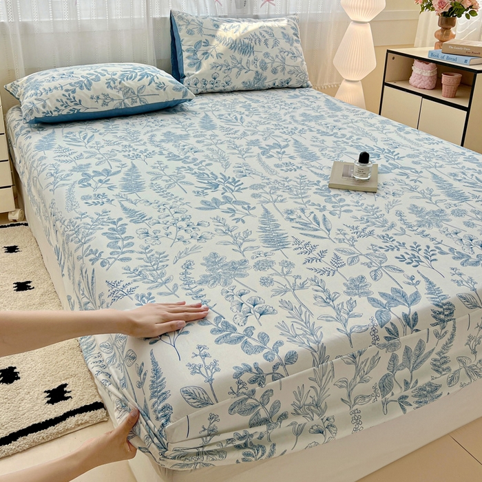 91家纺网 家纺一手货源 找家纺 朵朵家纺 2025新款超柔水洗棉云感印花单床笠床垫保护套床笠（床垫保护套可定制尺寸 ）-场景一 恋爱季节