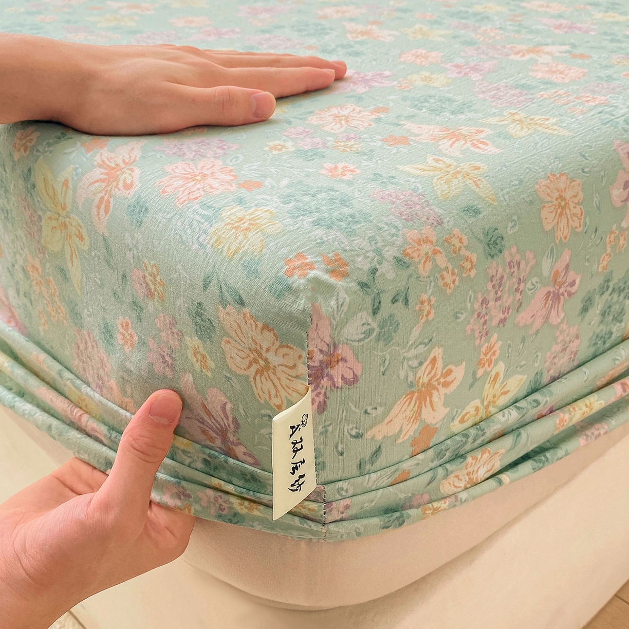 91家纺网 家纺一手货源 找家纺 眠势力 2025新款云感双层纱床笠三件套ins奶油风云感床垫保护套四季款 花开盛夏