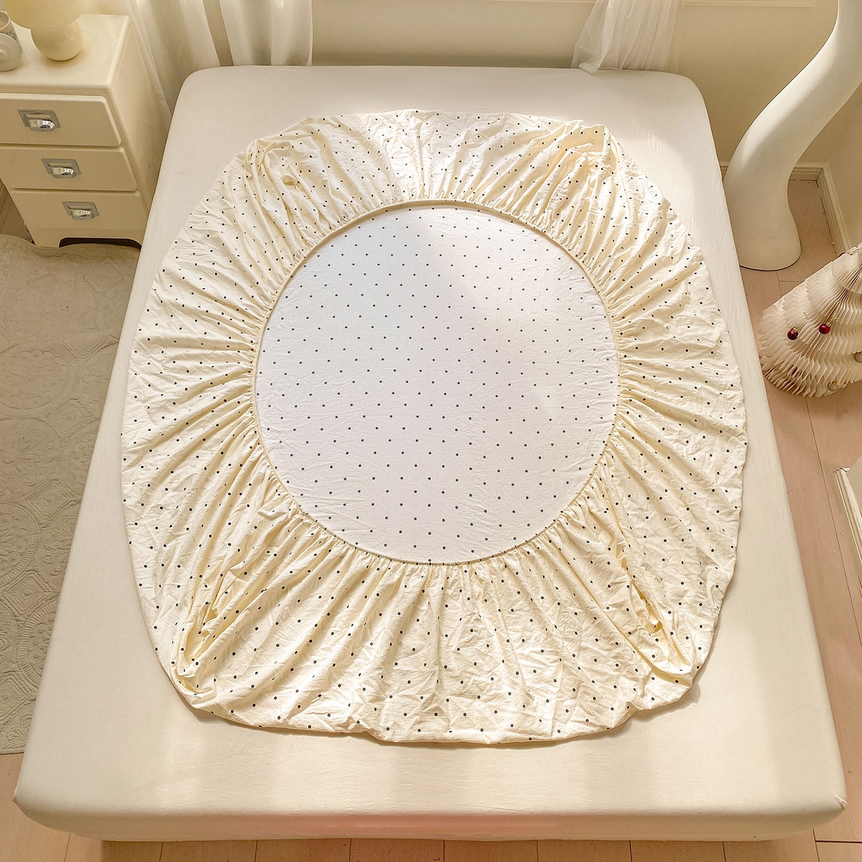 91家纺网 家纺一手货源 找家纺 眠势力 2025新款云感双层纱床笠三件套ins奶油风云感床垫保护套四季款 极简波点