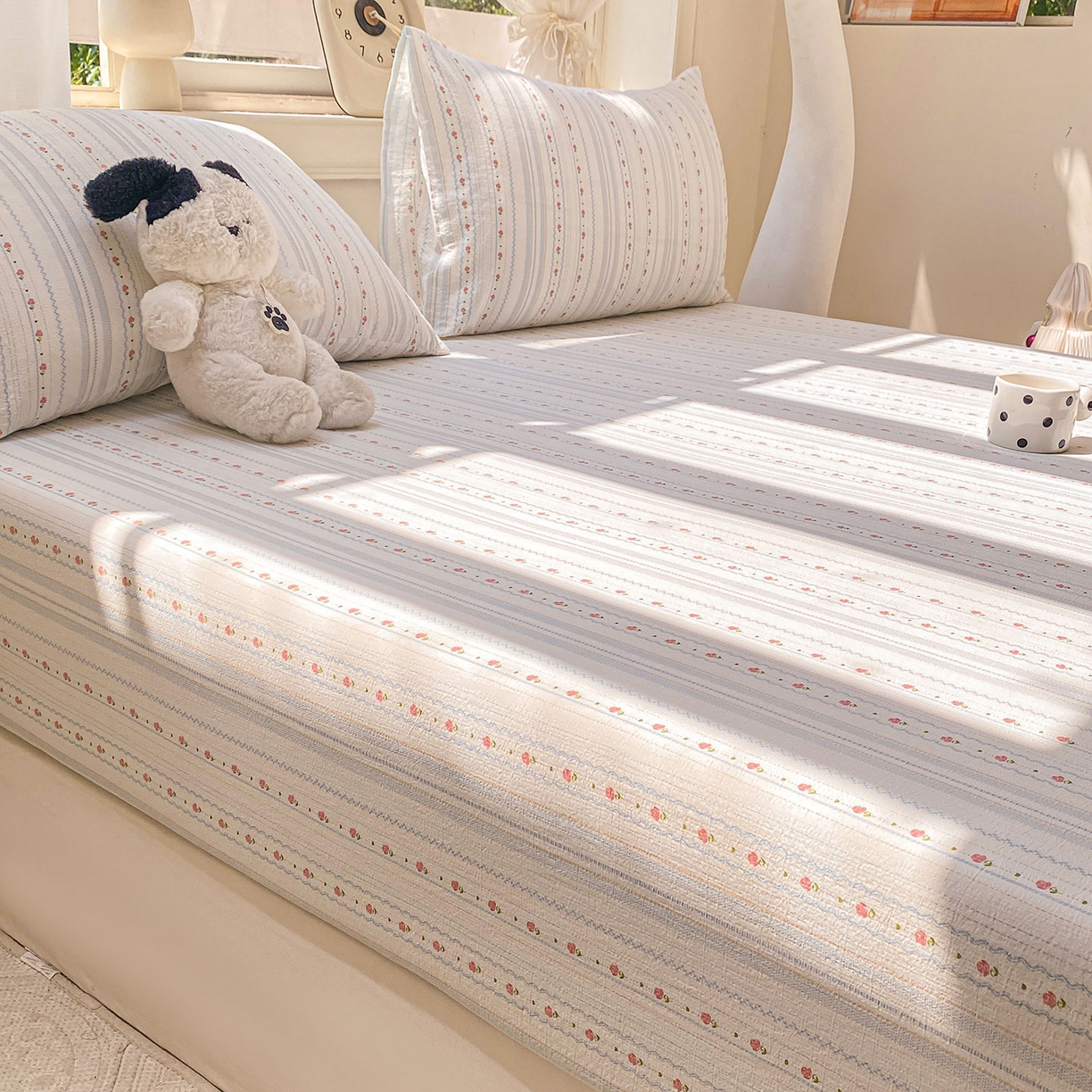 91家纺网 家纺一手货源 找家纺 眠势力 2025新款云感双层纱床笠三件套ins奶油风云感床垫保护套四季款 一路生花